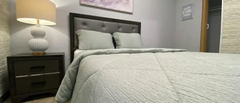 1 bedroom, WiFi, bed sheets