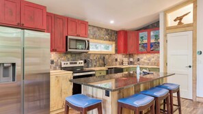 House (1 Bedroom) | Interior - Artists Palette by Avantstay Colorful Retreat (Fairview)