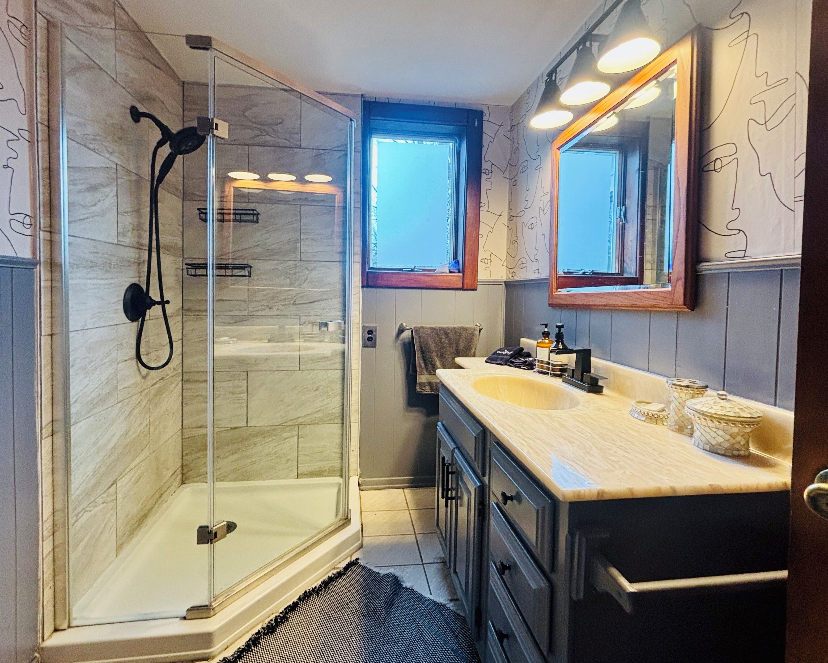 Hair dryer, towels, soap, shampoo