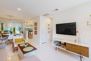 Interior - Bright & modern dog-friendly oasis with pool, tennis courts, balcony, & A/C (Palm Springs)