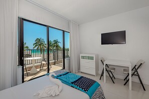 Bügeleisen/Bügelbrett, kostenloses WLAN, Bettwäsche