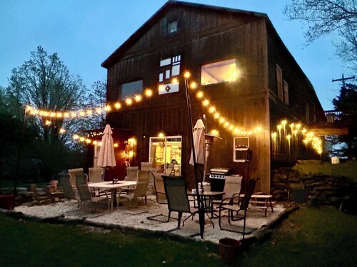 Historic Catskills Barn on Private Land: Fire Pit, Views, Near Stamford