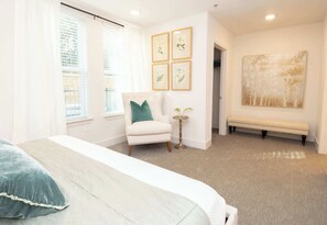 3 chambres, fer et planche à repasser, Wi-Fi, draps fournis