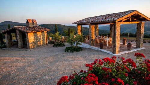 Villa Trevinano - Private villa with pool in Lazio