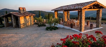 Villa Trevinano - Private villa with pool in Lazio