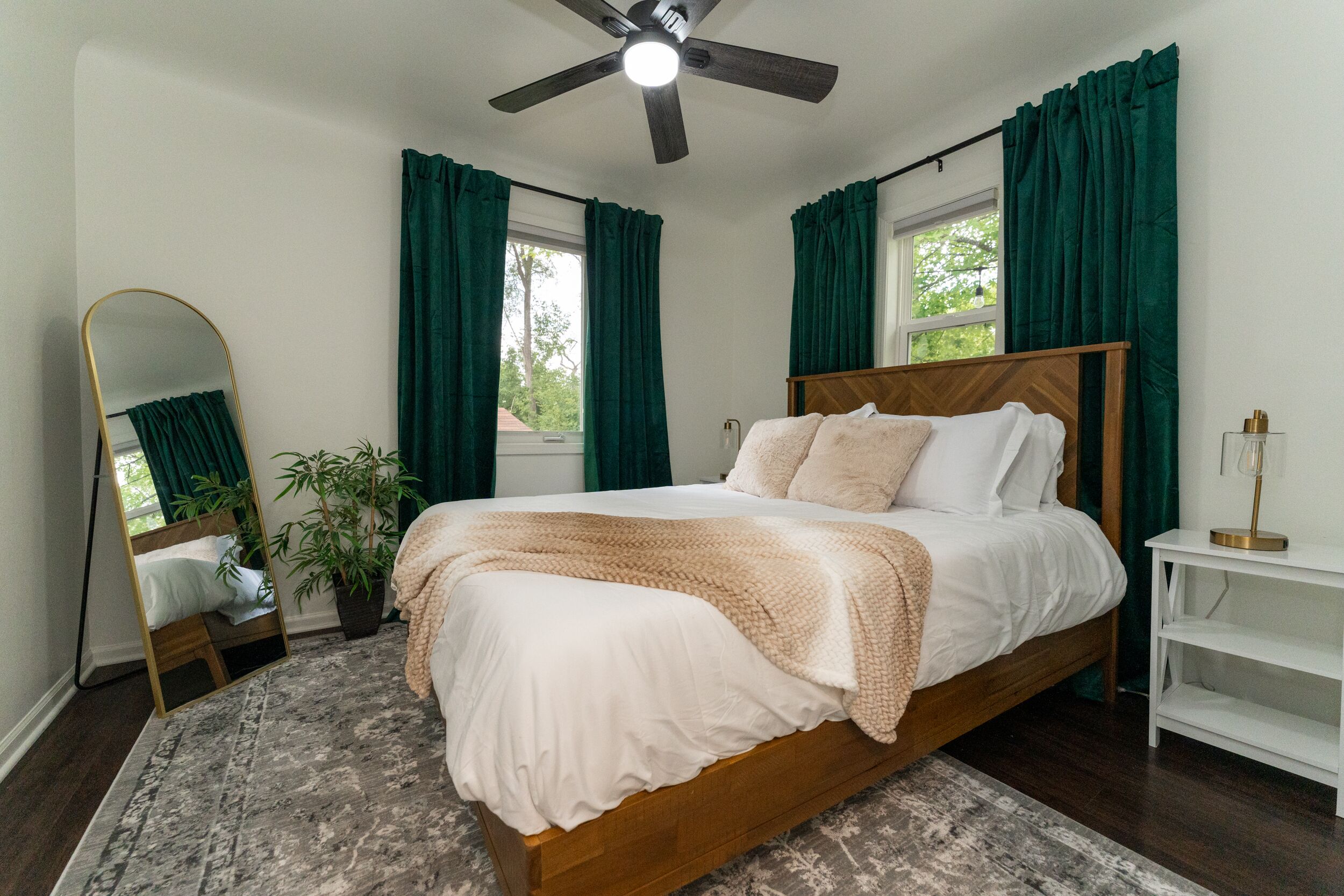 3 bedrooms, iron/ironing board, travel crib, WiFi