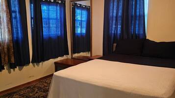 2 bedrooms, bed sheets