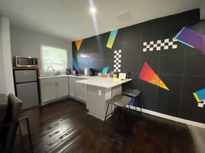 Mini-fridge, microwave, stovetop, coffee/tea maker - Totally 80's (Sanford)