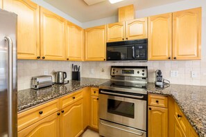 Condo, Multiple Beds (#20 Gleneagles) | Private kitchen