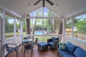Terrace/patio - Private POOL and baby friendly home near Uptown (Charlotte)
