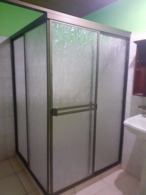 Family Shared Dormitory | Bathroom