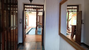 Reception - Casa Carambolo (Cali)