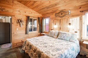 5 habitaciones, escritorio, wifi y ropa de cama 