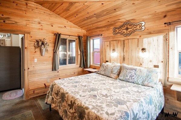 5 chambres, bureau, Wi-Fi, literie fournie