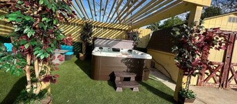 DerbyCity Getaway | Hot Tub | Near Churchill Downs
