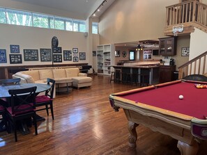 Spielezimmer