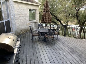 Outdoor dining - WE HAVE WATER with boat dock AND ramp! EV Charger in garage! (Spicewood)