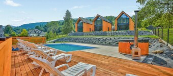 Cozy home in Slopnice with WiFi