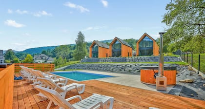 Cozy home in Slopnice with WiFi