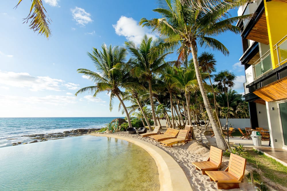 Angelina 28 Beachfront and Family Apartments - Modern and Relaxing Long Stays (20 min from Cancun Airport)