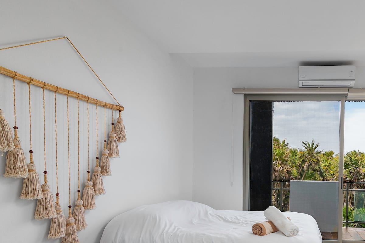 Apartamento superluxo, 1 quarto, vista para o jardim | 1 quarto, Wi-Fi de cortesia, roupa de cama