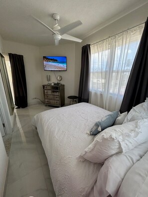 2 Schlafzimmer, Zimmersafe, Bügeleisen/Bügelbrett, kostenloses WLAN