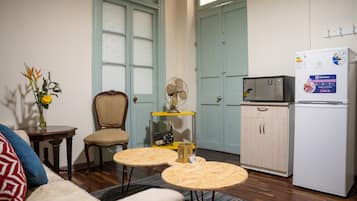 Classic Double Room | Living area | Netflix, streaming services