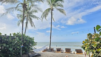 私人海灘、海灘酒吧