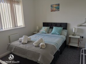 3 soverom, strykejern/-brett, wi-fi (inkludert) og sengetøy