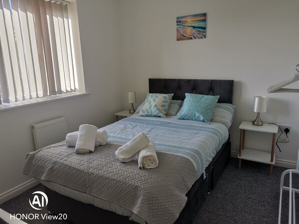 3 bedrooms, iron/ironing board, free WiFi, bed sheets