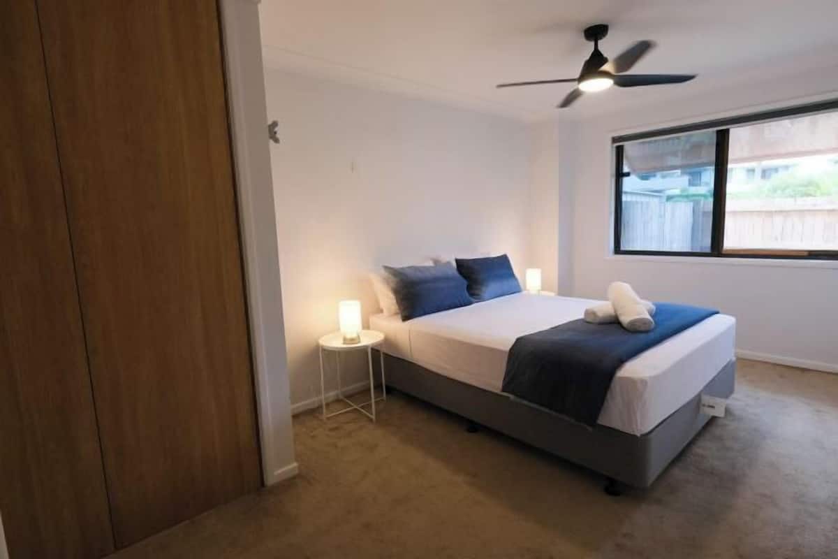 Desk, iron/ironing board, WiFi (free), individually furnished