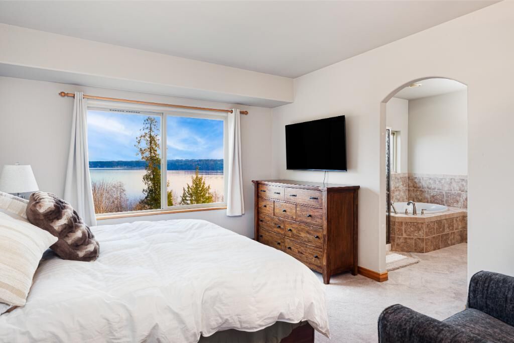 5 chambres, fer et planche à repasser, Wi-Fi gratuit, draps fournis