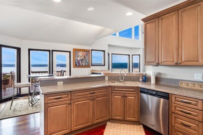 Awesome 5 bedroom, 4 bathroom, waterfront home with beautiful views and sauna.