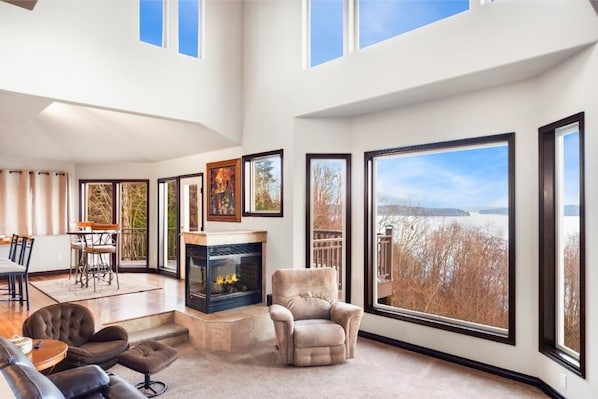 Smart TV, fireplace, table football, books