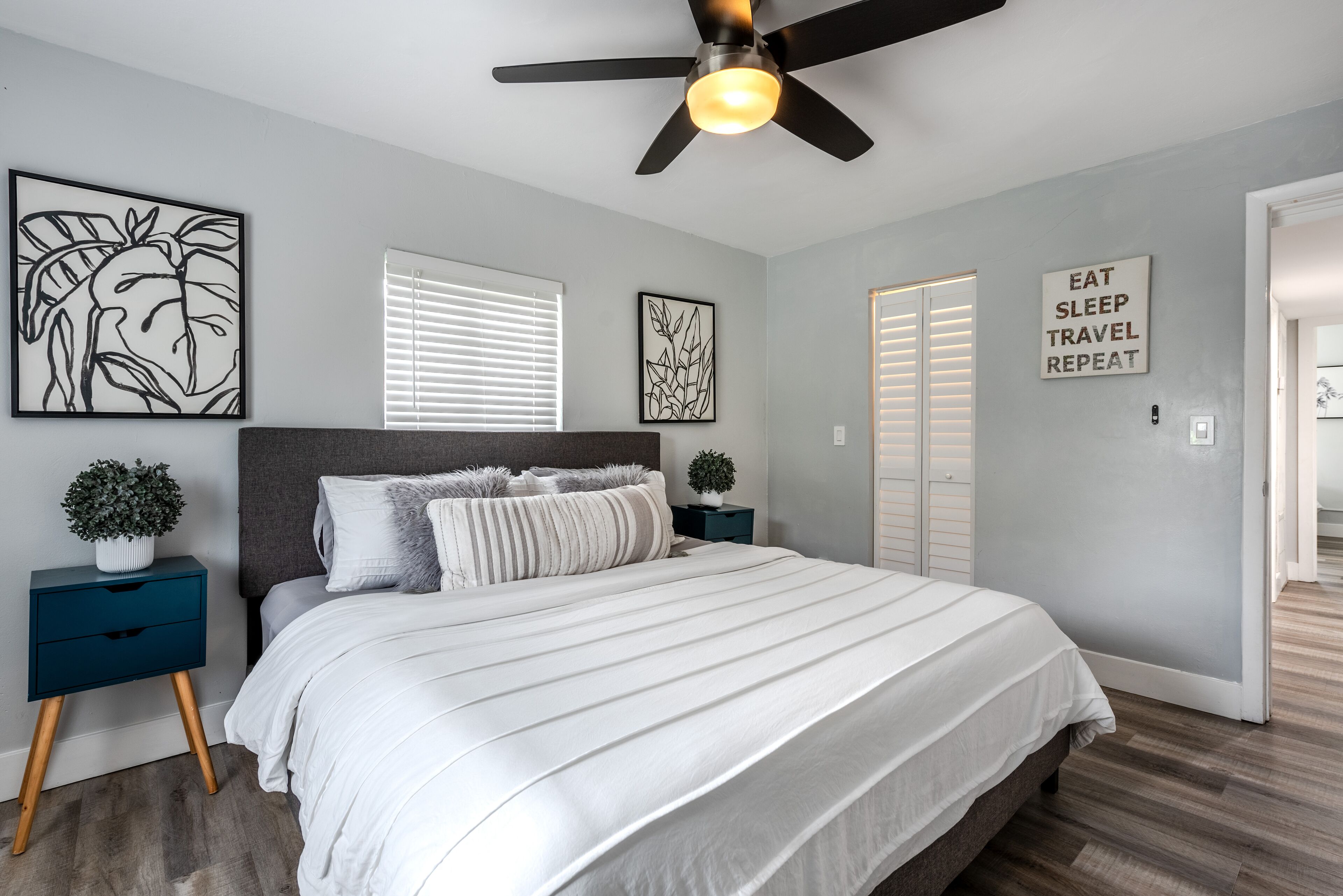 2 bedrooms, iron/ironing board, WiFi, bed sheets