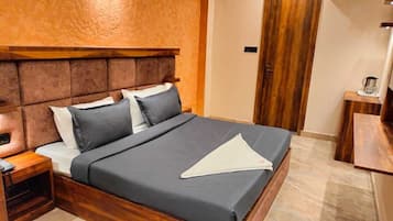 Deluxe Double Room | Free WiFi