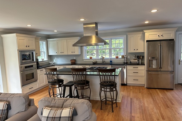 Refrigerador, microondas, horno, placa de cocina