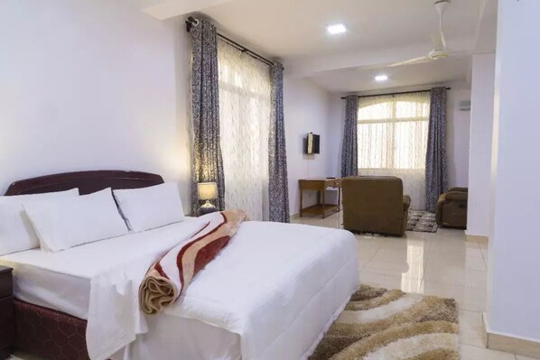 1 camera, Wi-Fi, lenzuola