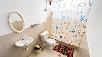 Basic Room, Garden View, Beachside | Bathroom | Shower, towels