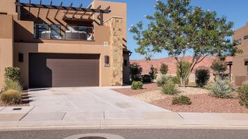 House, Multiple Beds (My Happy Place) | Exterior