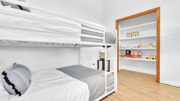 4 bedrooms, iron/ironing board, travel cot, WiFi