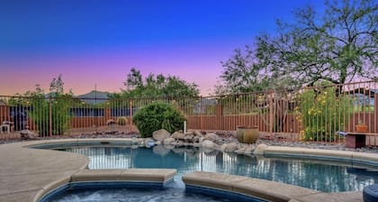 NEW Mountain View 4 BDRM Home with Pool & Spa, right on a Golf Course