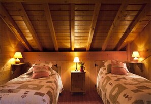 4 bedrooms, iron/ironing board, travel cot, WiFi