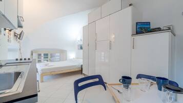 Kühlschrank, Herdplatte