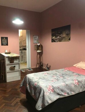 1 bedroom, iron/ironing board, free WiFi, bed sheets