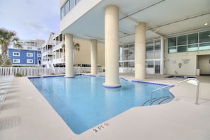 Piscine intérieure