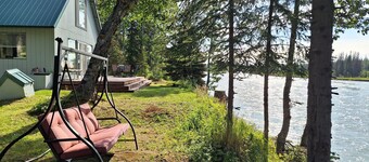 Walt's Point cabin on the gorgeous Kenai River in Soldotna..Alaska's Playground!