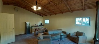 Lomas De Tarragona, Parque De Aguas Termales.