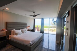 2 bedrooms, iron/ironing board, WiFi, bed sheets - Castle BTH2 Beach Townhouse, Pool and Direct Beach Access from the unit! Gym, Tennis, Free Valet (Miami Beach)