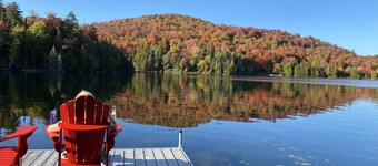 Chalet au Bord dun Grand lac Sans Bateau à Moteur
